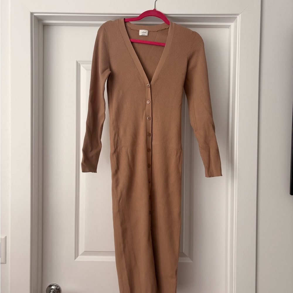 Wilfred Long Sleeve Button-Front Midi Dress in Camel